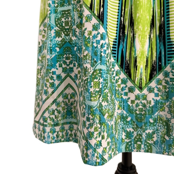 LONDON TIMES ~ Green and Yellow Lightweight Halter Top Sundress w/Key Hole Back - Picture 7 of 10